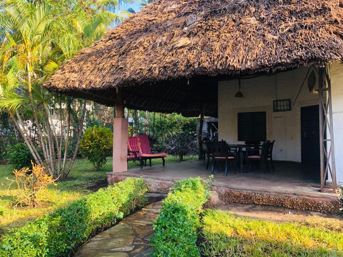 Miwa Holiday Resort Diani Beach Dış mekan fotoğraf