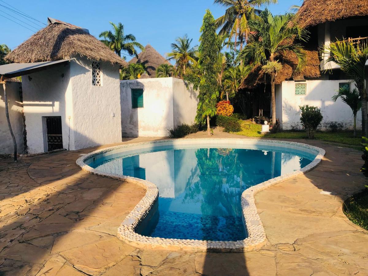 Miwa Holiday Resort Diani Beach Dış mekan fotoğraf