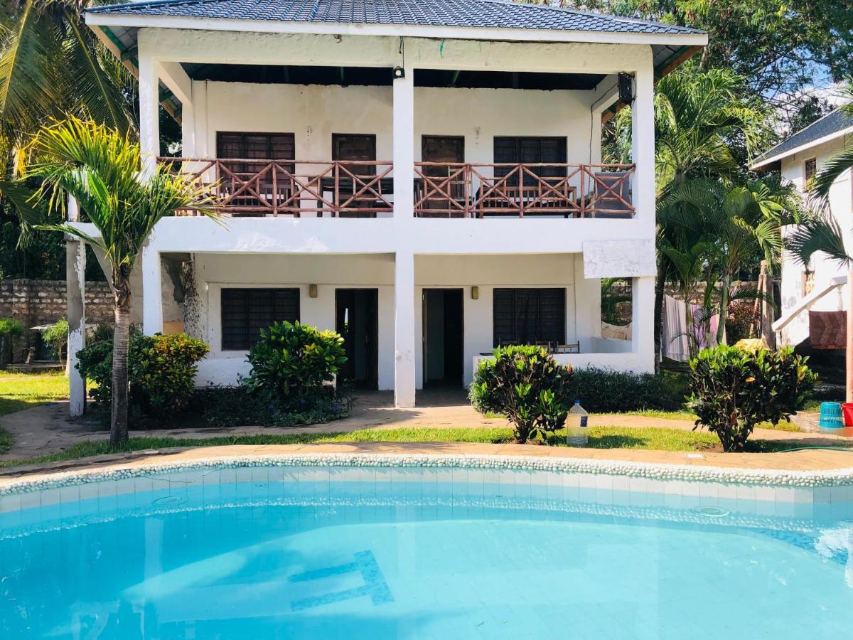 Miwa Holiday Resort Diani Beach Dış mekan fotoğraf